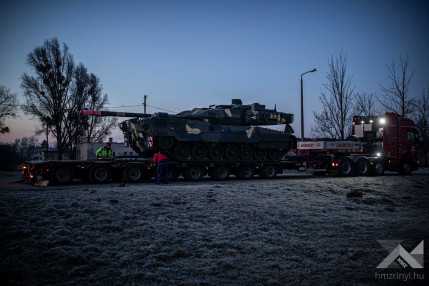 Leopard 2A7 érkezés KLAC7828