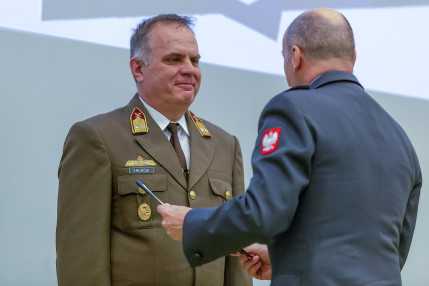 Endrődi_alez_ACT_COS_elismerés_4