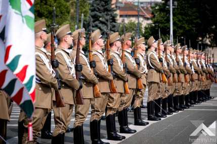 20240628_honvedelmi_miniszter_azeri_vedelmi_miniszter_9