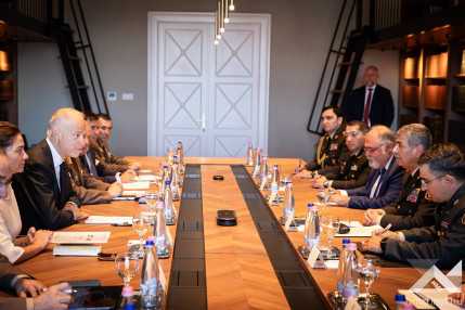 20240628_honvedelmi_miniszter_azeri_vedelmi_miniszter_19