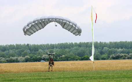 20240524_Szolnok_ejtőernyős_világbajnokság_sajtótáj_AA (1)_1