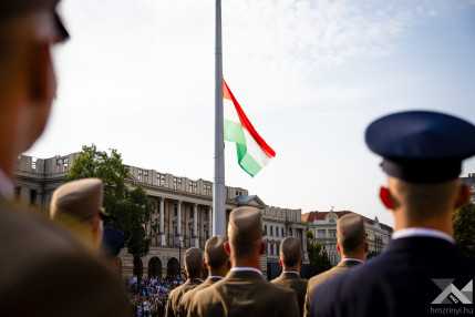 2024.08.20. Tisztavatás+Parádé KG (3)