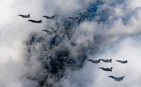 Gripenek_Ramstein_Flag_24_0