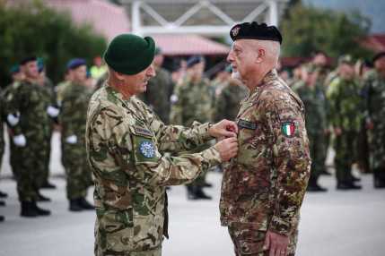 EUFOR_medalparade_KB_DV_1