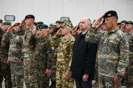 202410_Mi-17_H225M_váltás-EUFOR_DV (6)