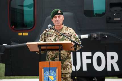 202410_Mi-17_H225M_váltás-EUFOR_DV (8)