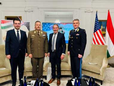 202411_Fabriczy_panelbeszélgetés_Washington (1)