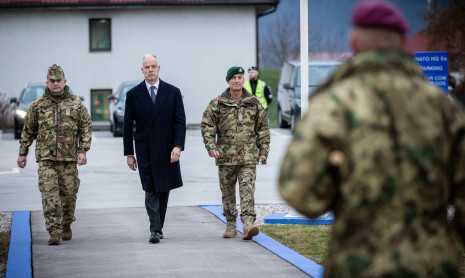 20241202_miniszteri_látogatás_EUFOR_KG (0)