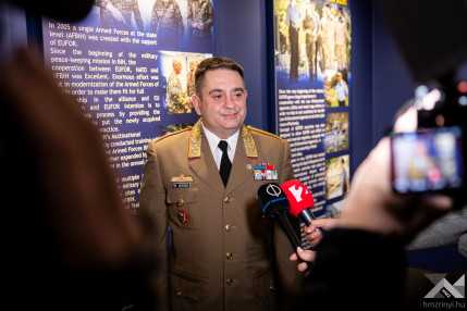 20241202_miniszteri_látogatás_EUFOR_KG (6)