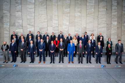 20250213_NATO védelmi miniszterek_Brüsszel (4)