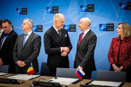 20250213_NATO védelmi miniszterek_Brüsszel (8)