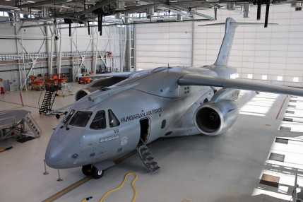 202502_KC-390 Millennium_1