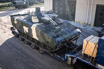 202504_Lynx_érkezés_Hmvhely_SzÁ (2)
