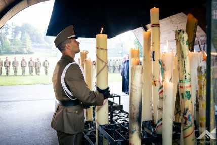 20250516_Lourdes_katonaizarandoklat_1500px_KG013
