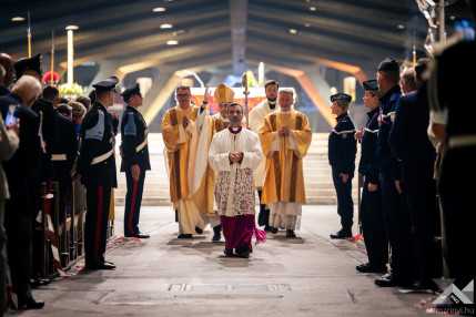 20250518_Lourdes_katonaizarandoklat_1500px_KG030