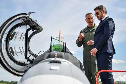 w2025.05.30.l-39 repulogepek erkeznek kecskemetre.rt (21)