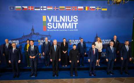 20250602_Bukaresti_Kilencek_csúcstalálkozó_Vilnius_KG (3)