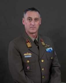 Vekszler_Péter_ezredes_2