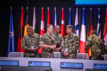 20250708_NATO_Landcom_konferencia_BGA_8852