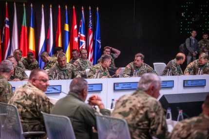 202507_NATO_LANDCOM_conference_BG_1