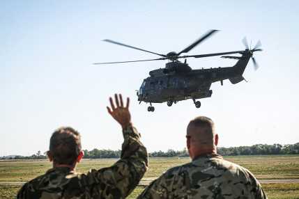202508_Montenegróba_tűzoltásra_induló_H225M_DV (8)
