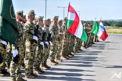 w2025.08.28.nato flf bg hu parancsnok valtas ujmajor.rt (8)