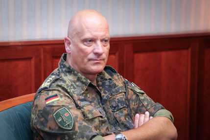 20250901_Ingo Gerhartz vzds_Böröndi_Gábor-vzds_SzL (1)