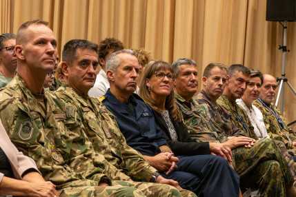 20251010_Mons_Kaszab_Zoltán_NATO_ACO_vezénylőzászlós (6)