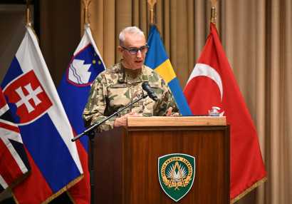 20251010_Mons_Kaszab_Zoltán_NATO_ACO_vezénylőzászlós (7)