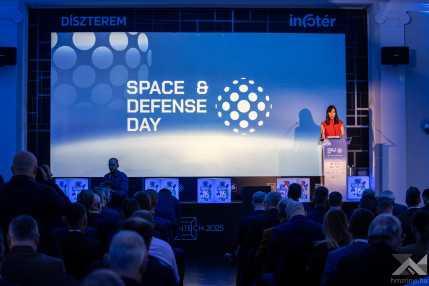 20251014_Space and deffense_PAKO_-6