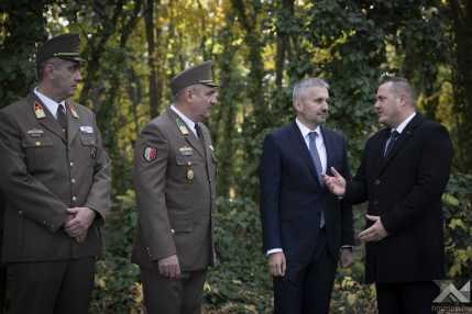 KT20251020román fegyvernap_köztemető17