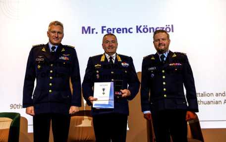 202510_litván_katonai_kitüntetés_repülődandár (2)