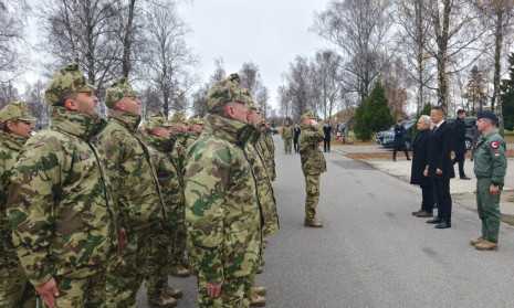 2025.11.10.Szijjarto_Vargha_BAP_látogatás_Litvánia_TóthRóbert_fhdgy_cover