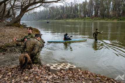 20251120_Nagymaros - SERE CHARLIE vízi kiemelés_-14