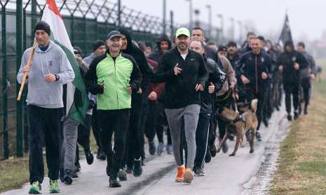 202511_Kutnyászky államtitkár látogatása_EUFOR (nyitó)