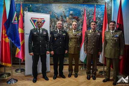 w2025.11.27.vedelmi egyuttmukodes.rt. (35)