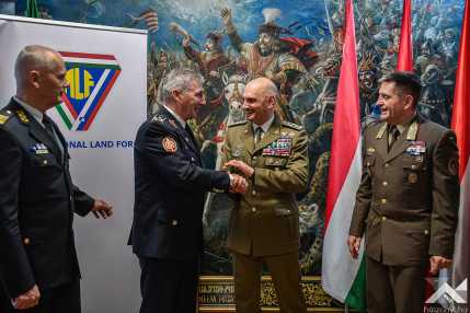 w2025.11.27.vedelmi egyuttmukodes.rt. (36)