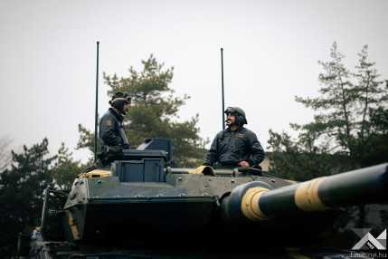 20251212_Tata_Leopard_honvedelemhu_2500px_KG002