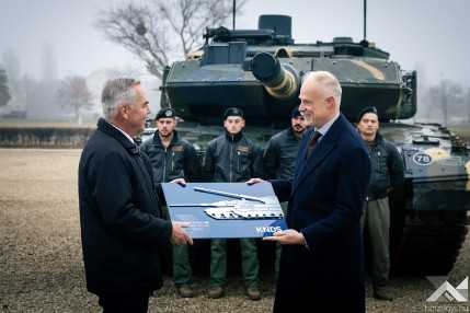 20251212_Tata_Leopard_honvedelemhu_2500px_KG016