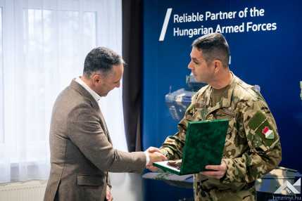 20251212_Tata_Leopard_honvedelemhu_2500px_KG023