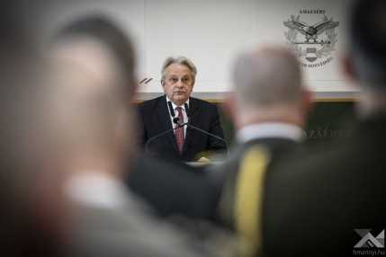 KT20260122attasék_bálna14