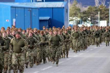 5202602_KFOR_33_sport_9