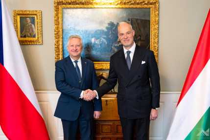 20260317_cseh_védelmi_miniszter_látogatása_HSz (1)