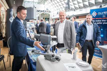 20260326_Bálna_Space&Defend_VF__8