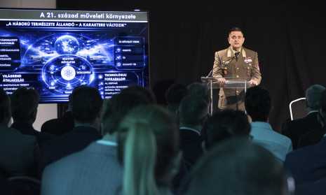 20260326_Bálna_Space&Defend_VF_cover