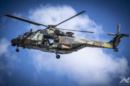 KT20260424helikopterek11