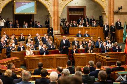 20260512_miniszteri_eskutetel_1500px_KG013