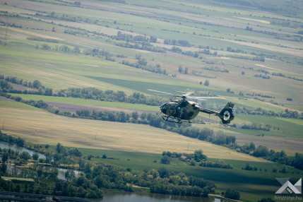 202605_Cross Landing_KG_25