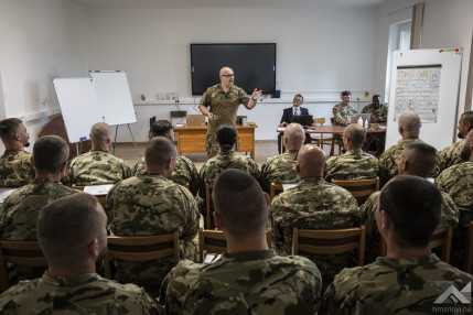 KT20260525nato tanf_altisztiak13