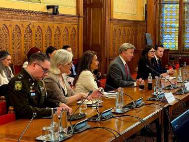 202607_amerikai_kongresszusi_delegáció_Parlament_2